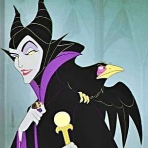 Meet your Posher, Dee